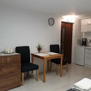 https://studio-krakow.krakowhotelspoland.com
